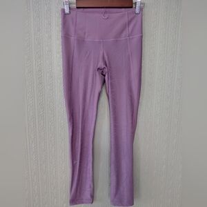 UNDER ARMOUR Women's Lavender Leggings conpression Heat Gear Work Out Sporty